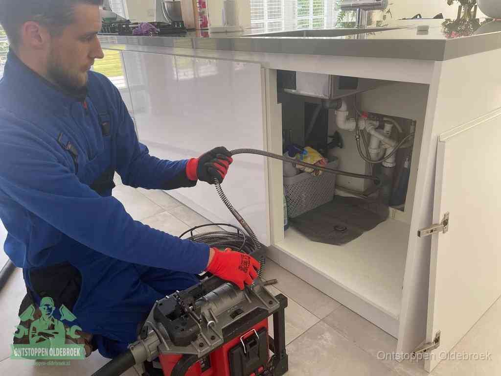 Riool ontstoppen ontstoppingsveer in Oldebroek